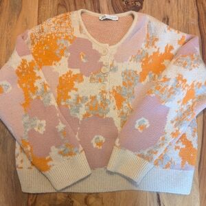 Zara Flower Sweater/Cardigan